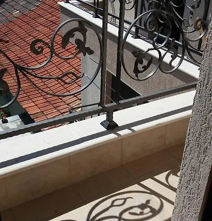 Aпартамент Apartamento *